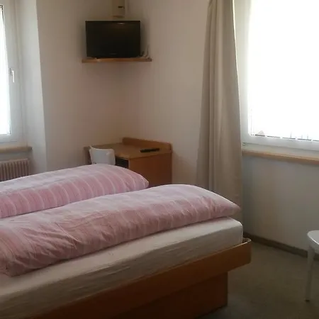 Hotel Restaurant Raetia *