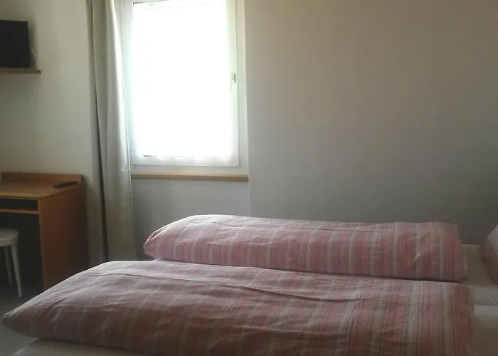 Hotel Restaurant Raetia Tiefencastel