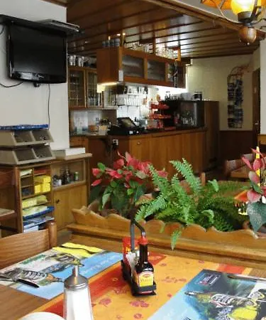 Restaurant Raetia * 蒂芬卡斯特尔